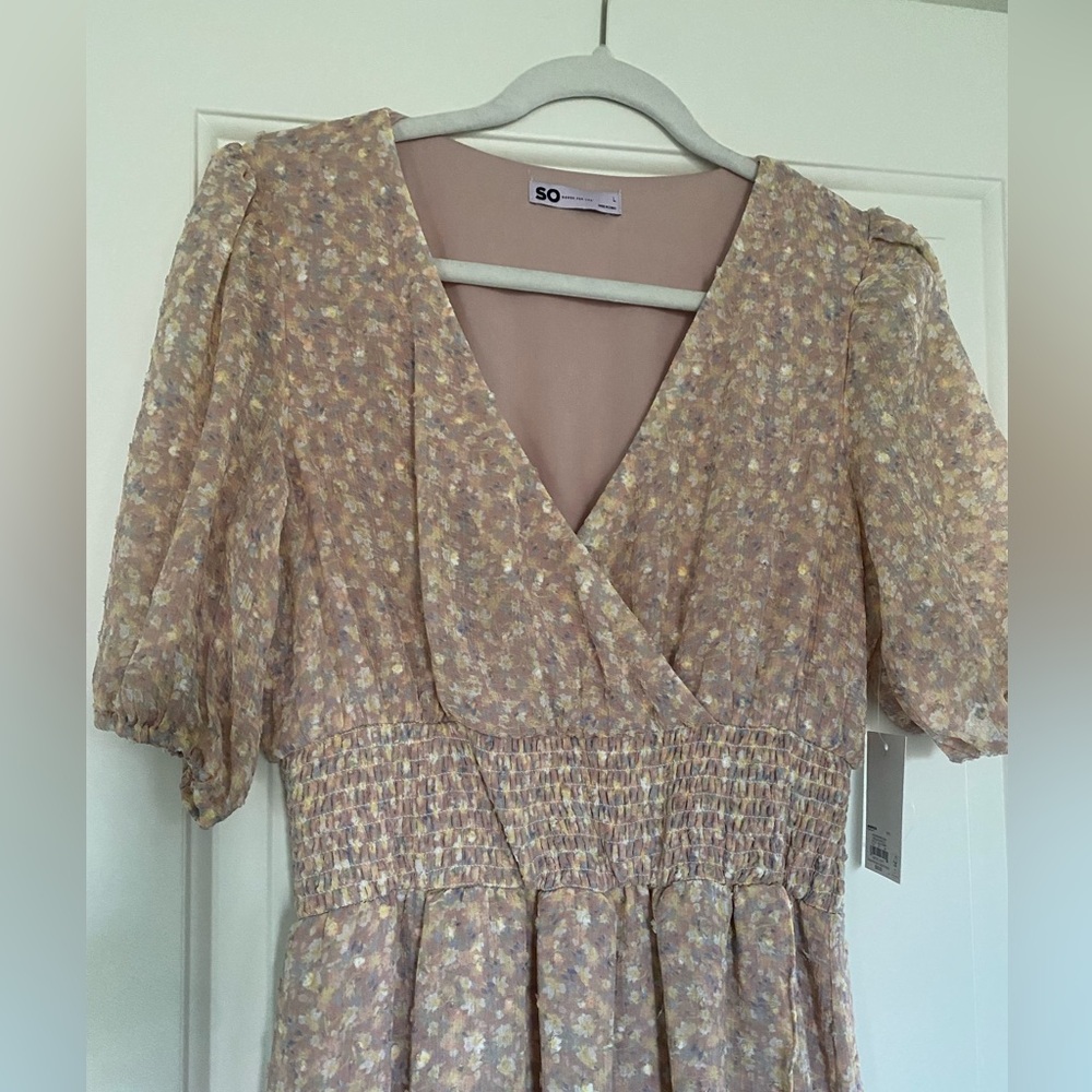 Spring dress - Picture 6 of 11